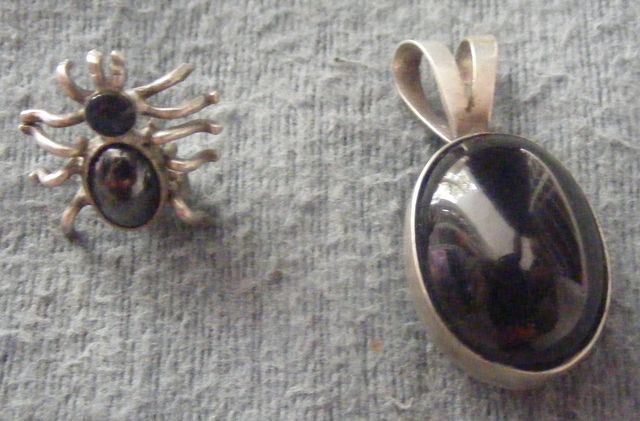 Dije y Pin de Arañita